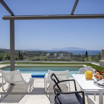 villa-perseids-preveza-monolithi-greece-outside-dining-and-pool-area-COVER