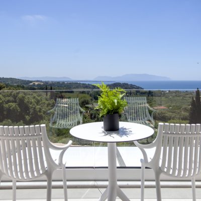 villa-perseids-preveza-monolithi-greece-upper-livingroom-balcony-view